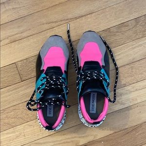 Steve Madden Multi Color Sneaker